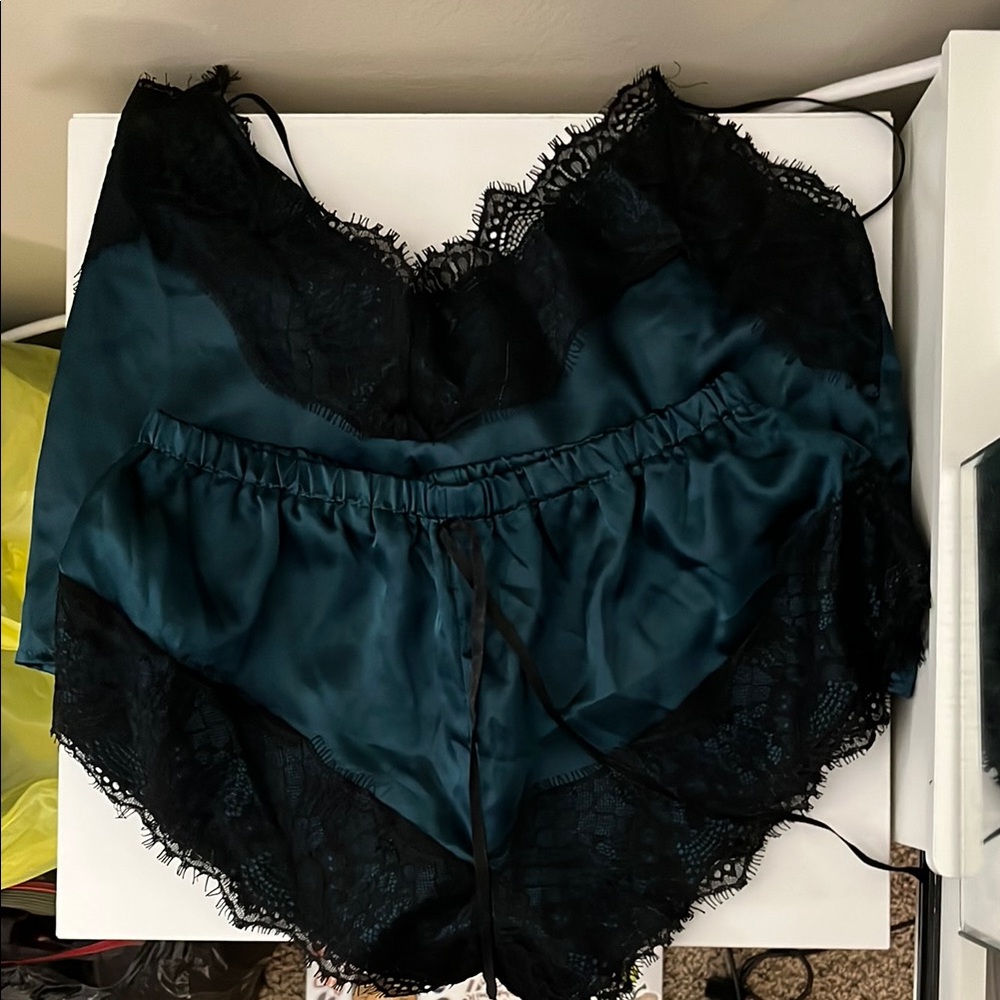 Elegant Teal and Black Lace Lingerie Set